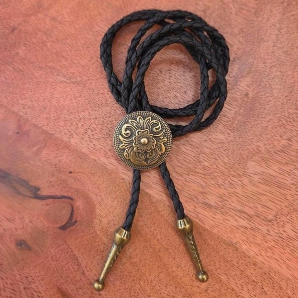 Gold Tone Floral Medallion Western Boho Southwestern Bolo Tie Necklace Gift